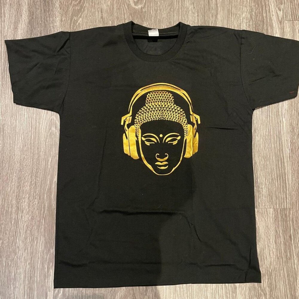 Buddha Headphones T-Shirt Size Small Brand New